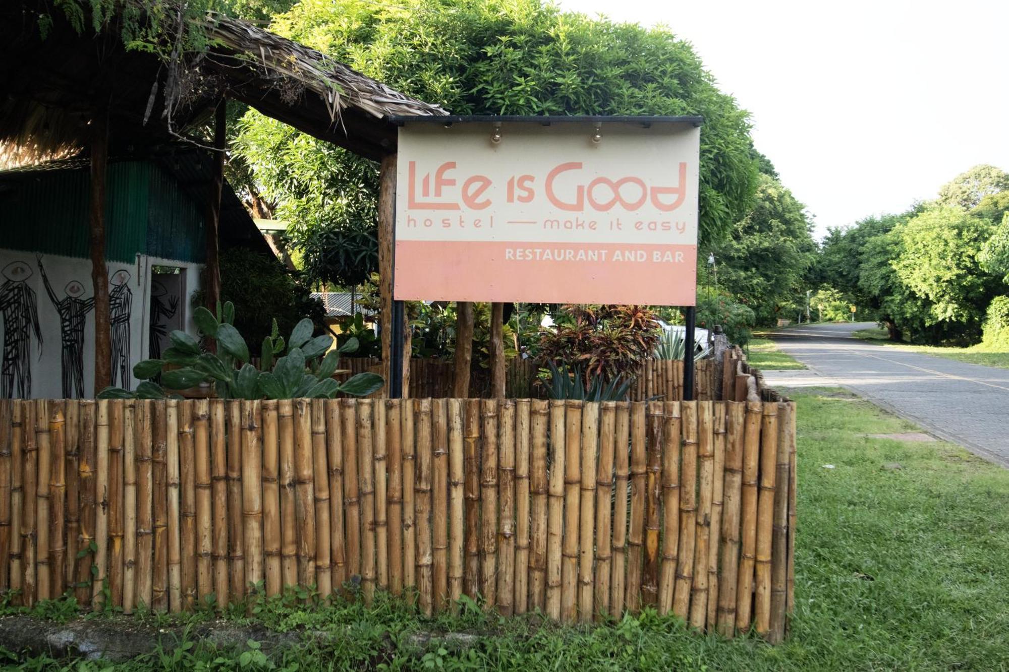Hostel Life Is Good Moyogalpa Exterior foto